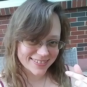 Meet your Posher, Cassandra